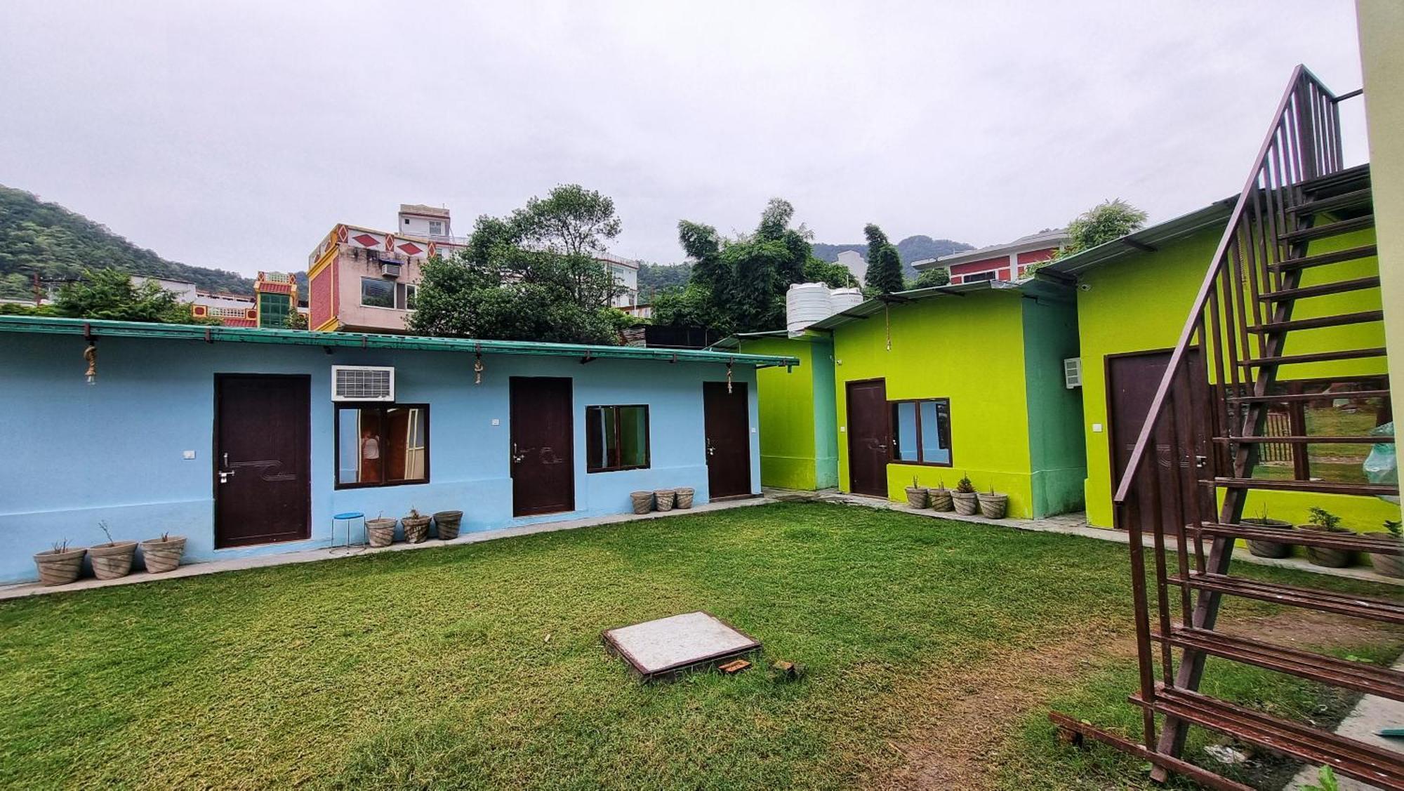 Landlopers Hostel Rišikéš Exteriér fotografie