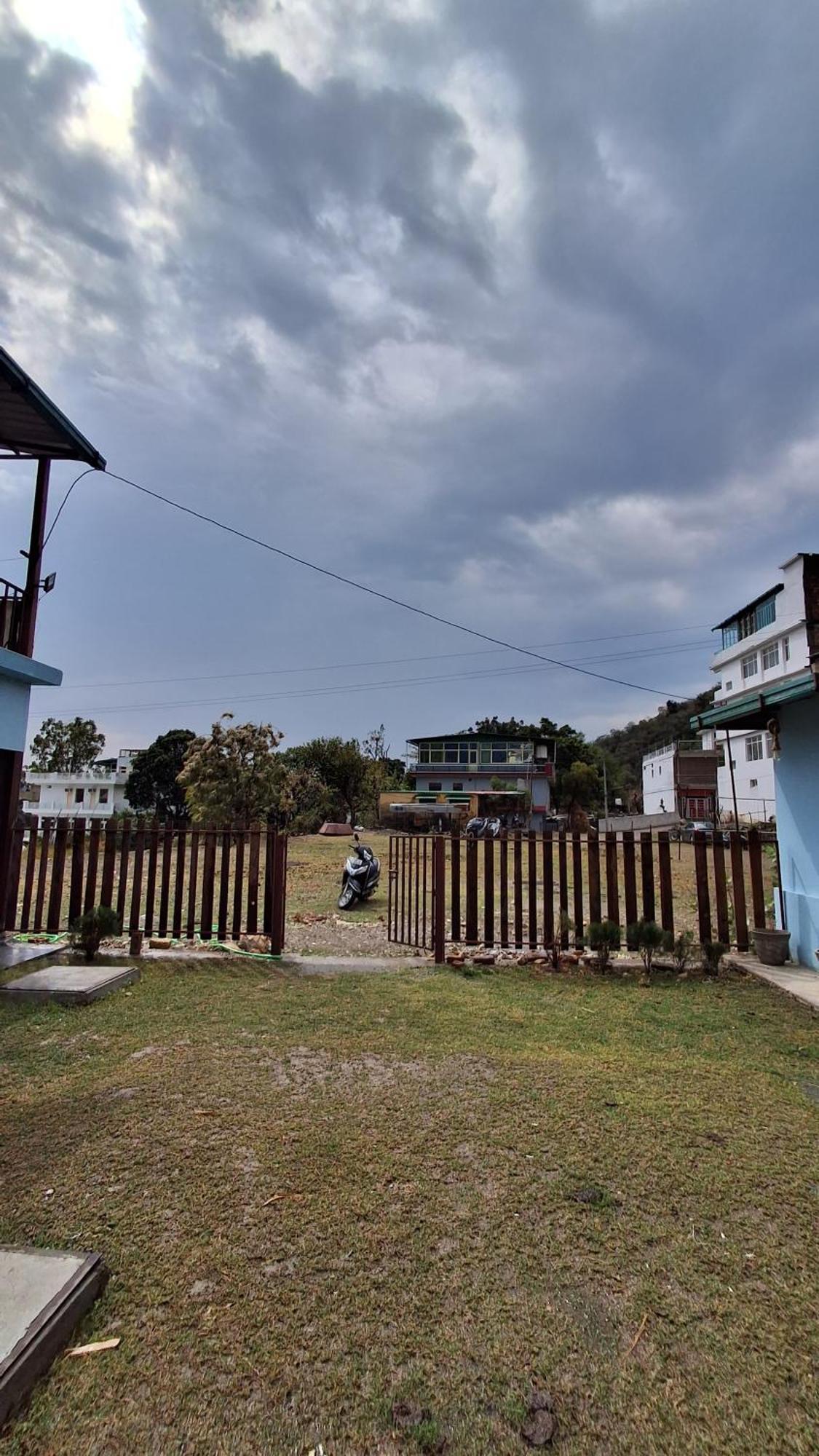 Landlopers Hostel Rišikéš Exteriér fotografie